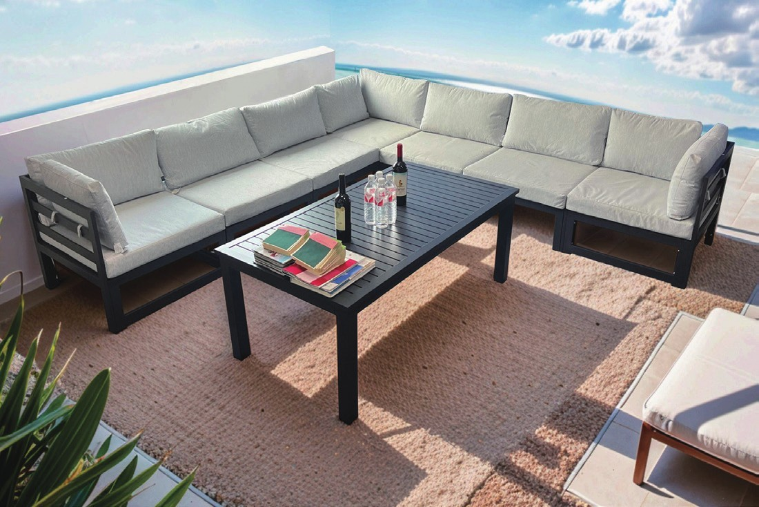 patio lounge set.