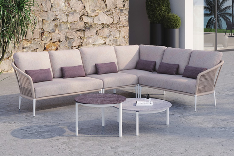 patio lounge set.