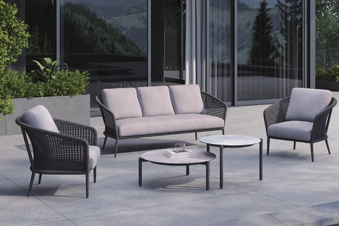 patio lounge set.