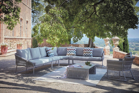 patio lounge set.