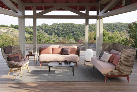 outdoor patio lounge set.