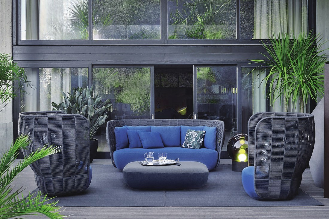 Bay outdoor sofa