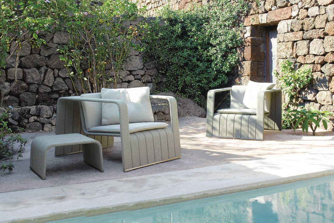 Frame outdoor armchair