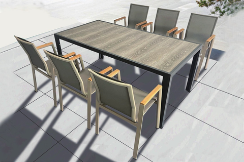 Outdoor 6 seater patio dining set.