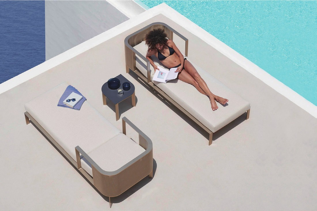 adjustable chaise lounge