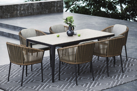 Dining Table Set.