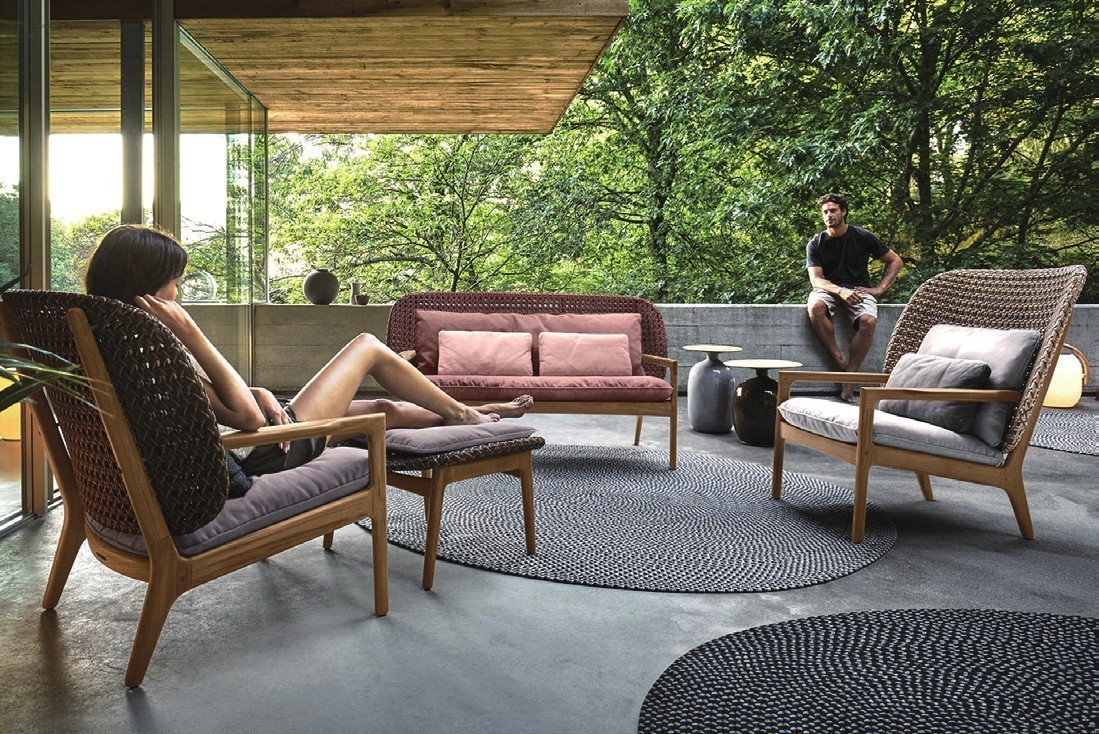 Low Back Lounge Chair