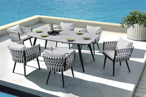 outdoor dining set.