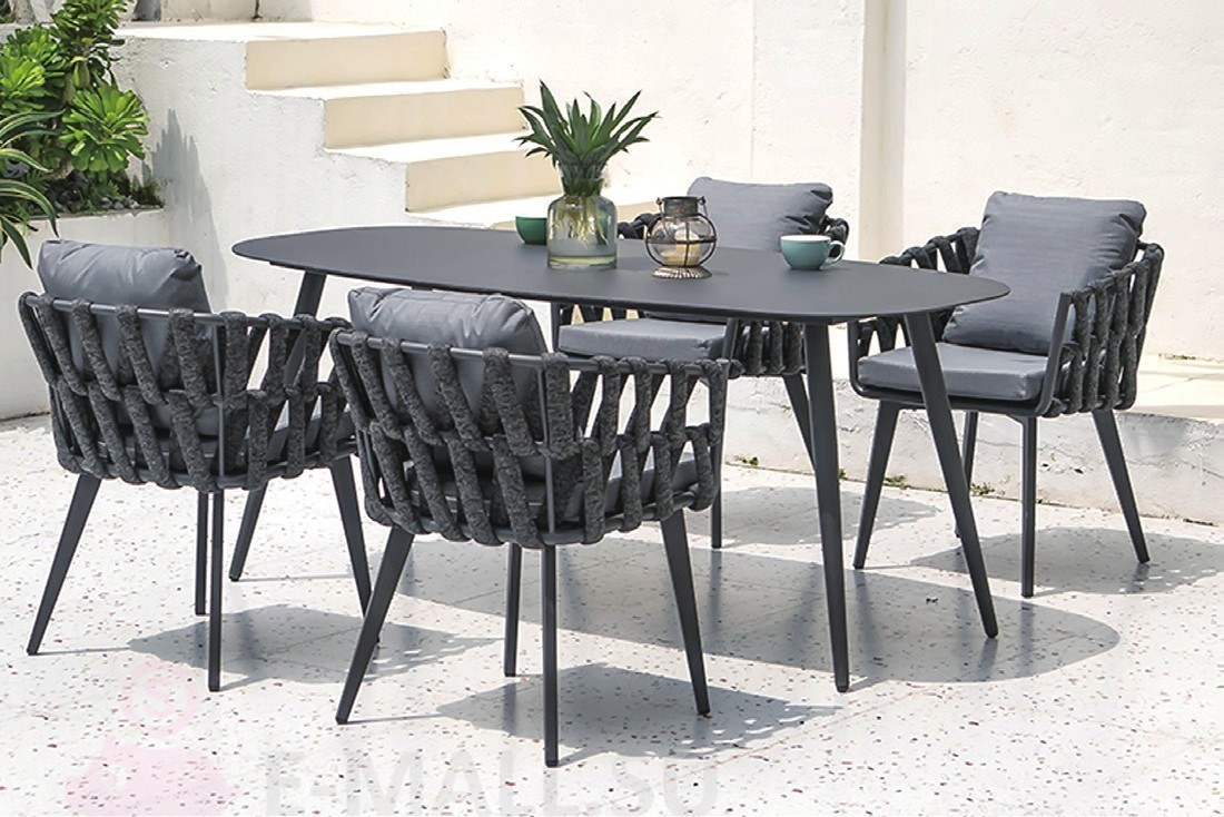 4 seater outdoor dining set