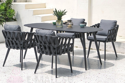 4 seater outdoor dining set