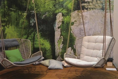 Hanging swing sofa/chair
